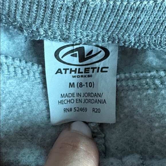 Drawstring Athletic Shorts - Picture 4 of 5